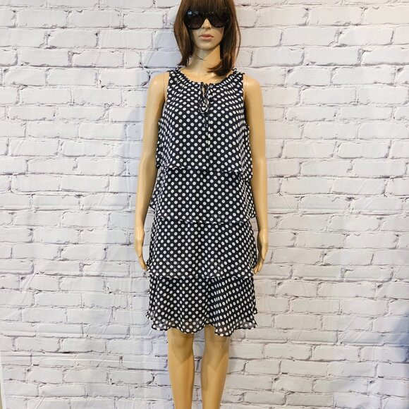 ROZ & ALI, Sleeveless navy blue polka dot ruffle tiered dress - Picture 5 of 11